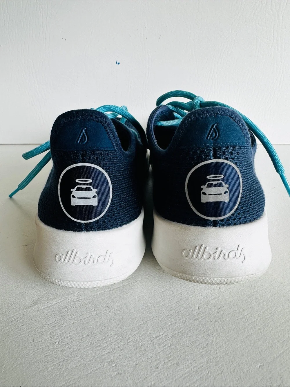 ALLBIRD Women’s Lightweight Woven Navy Sneaker